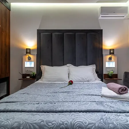 Antares Luxury 1 Guest house Split